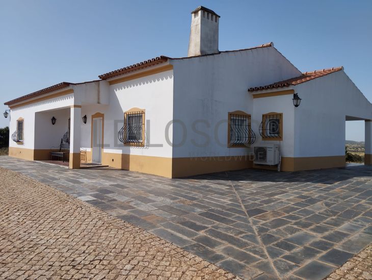 Monte Novo de Valvaqueiros · Santiago Maior, Alandroal