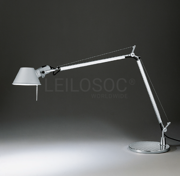 18 Lampes de table Tolomeo (M. De Lucchi & G. Fassina)  – Noires anodisées