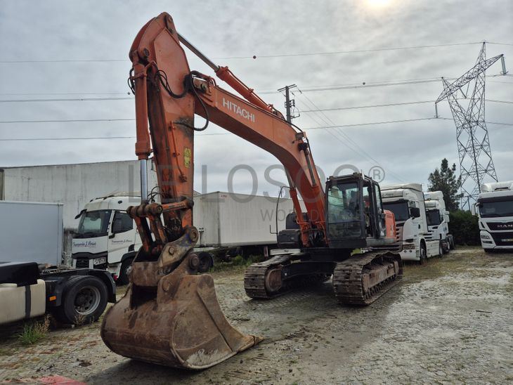 Giratória Hitachi · Ano 2008