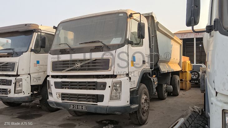 Camião Basculante 26 T (6*4) VOLVO FM 440 6*4