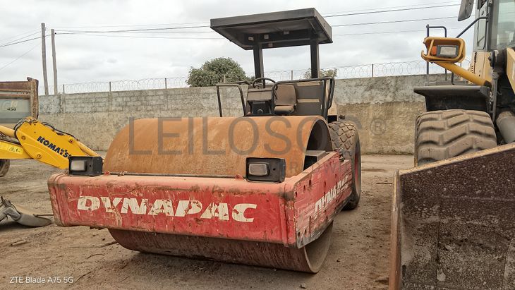 Cil. Auto-Prop. Vibrador Solos 15 T DYNAPAC CA 500 D