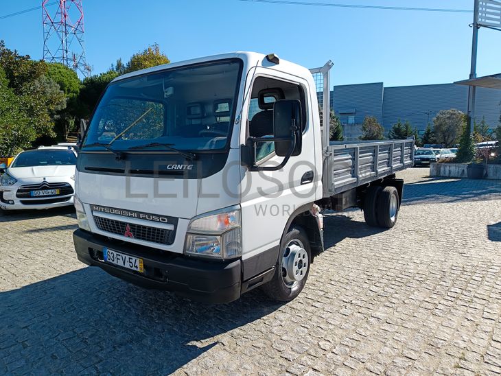 Mitsubishi Canter · Ano 2008