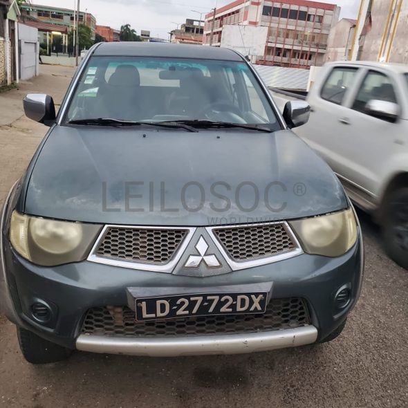 Veículo ligeiro Mitsubishi L200