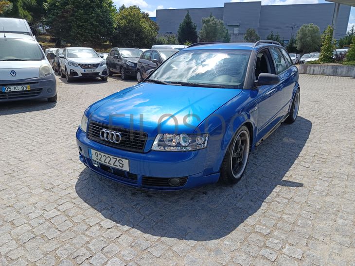 Audi A4 · Ano 2001