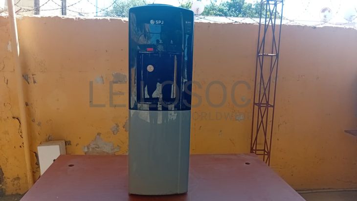 Dispensador de Agua.