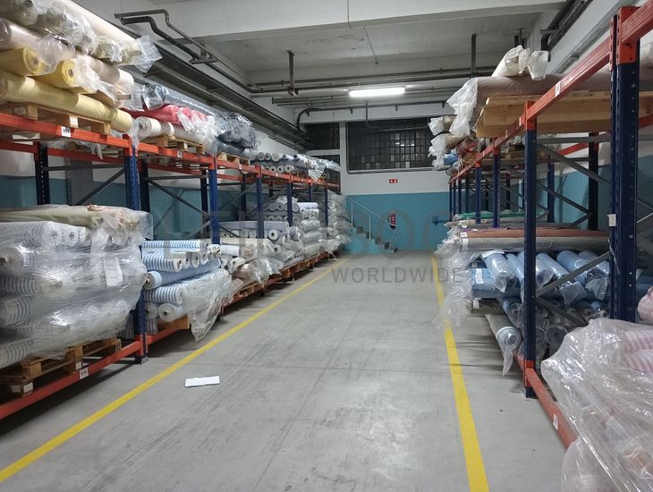 Estantes Industriais · Stock