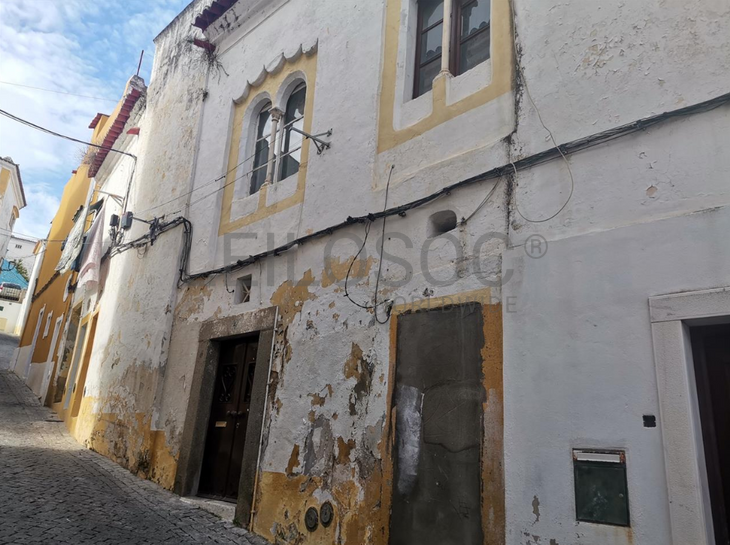 Moradia em Ruínas · Elvas
