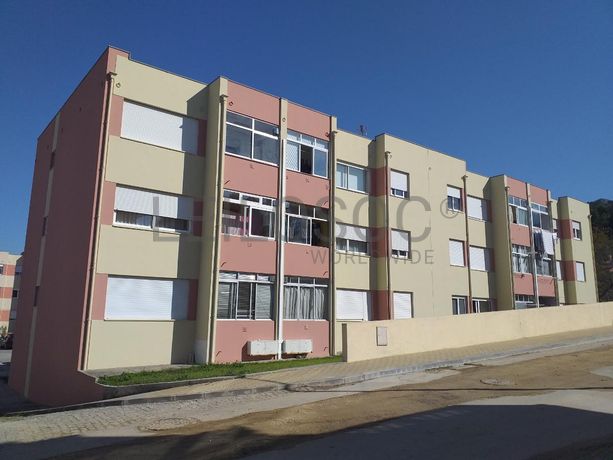 LEILÃO SUSPENSO · 1/5 de Apartamento T4 · Vila Nova de Cerveira