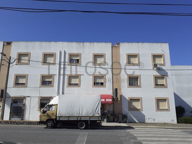 Direito de Superfície de Estabelecimento Comercial · Azeitão, Setúbal