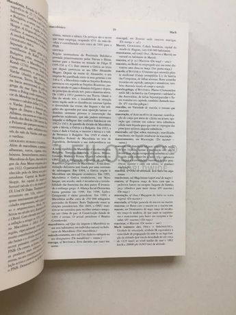 Dicionário Enciclopédico Português