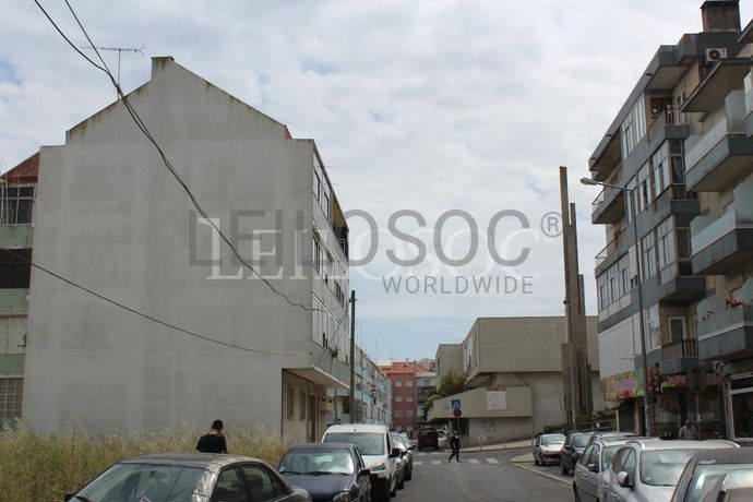 1/2 Apartamento T2 · Amadora