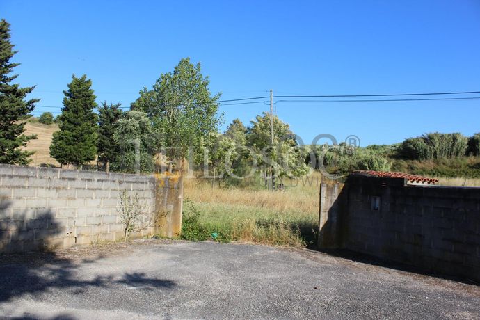 Proporção de 1/2 de Terreno · Azambuja