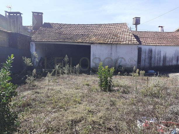 Moradia V3 + Anexos + Logradouro · Anadia