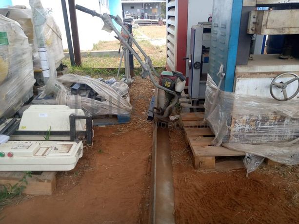 Elevador manual Genie Lift ·