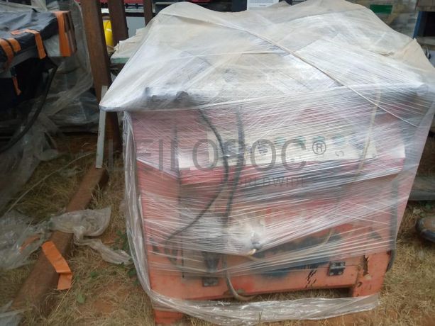 Maquina de dobrar ferro ·