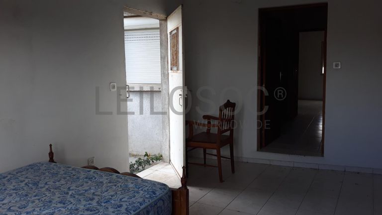 Moradia V3 com Garagem · Castelo Branco