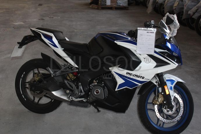 Bajaj Pulsar RS 200 ABS