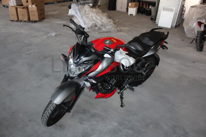 Bajaj Pulsar NS200 FI ABS