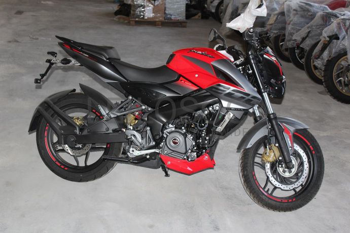 Bajaj Pulsar NS200 FI ABS