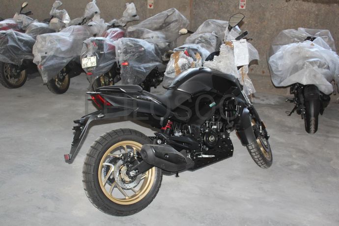 Bajaj Dominar D400 ABS