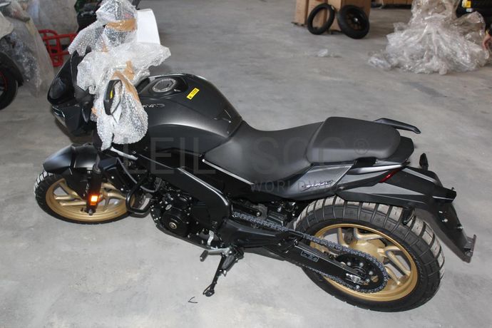 Bajaj Dominar D400 ABS