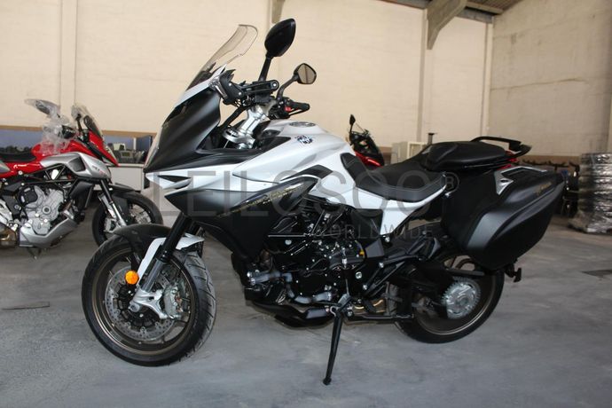 MV Augusta Turismo Veloce 800 Lusso