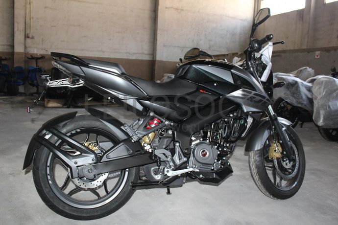 Bajaj Pulsar NS 200 FI ABS 