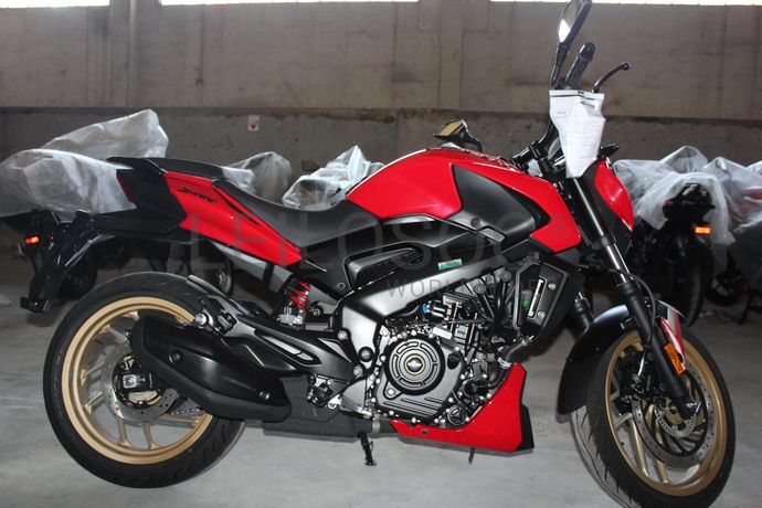 Bajaj Dominar D400 ABS