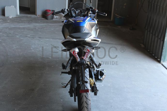 Bajaj Pulsar RS 200 FI ABS