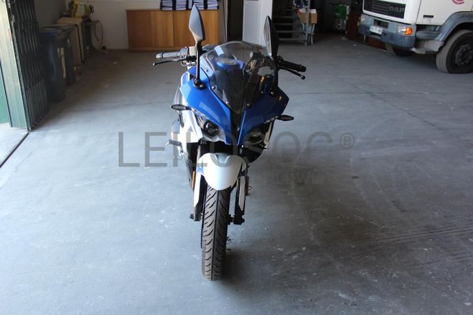 Bajaj Pulsar RS 200 FI ABS