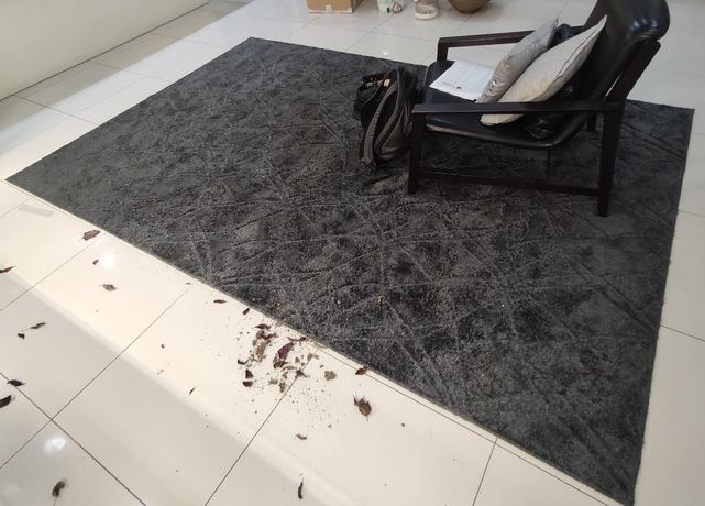 Carpetes + Candelabro + Focos de luz