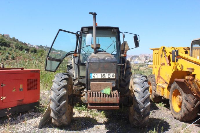 Trator agrícola VALMET