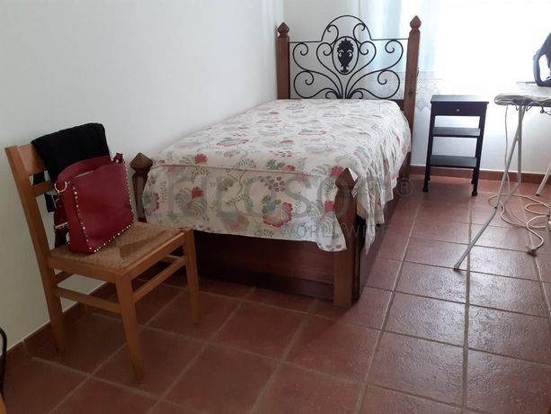 Moradia V3 c/ Logradouro · Vila Viçosa