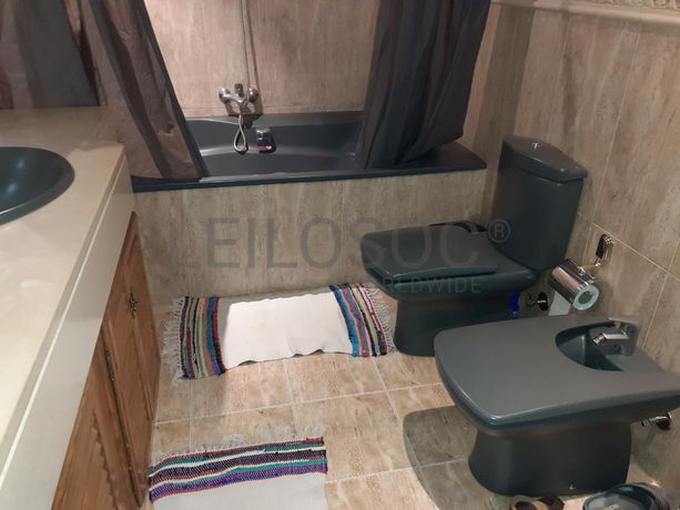 Moradia V3 c/ Logradouro · Vila Viçosa