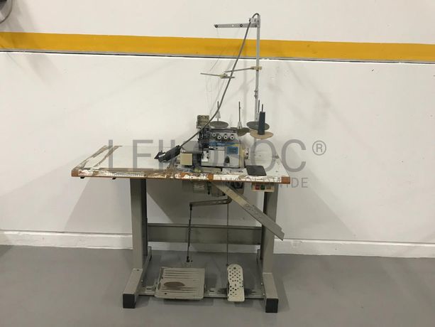 Máquina de Corte e Cose