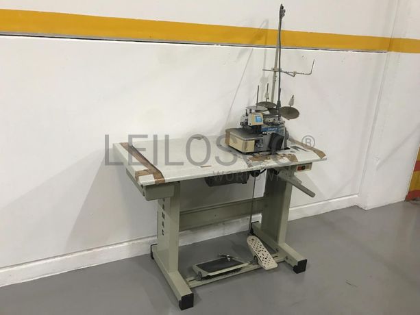 Máquina de Corte e Cose