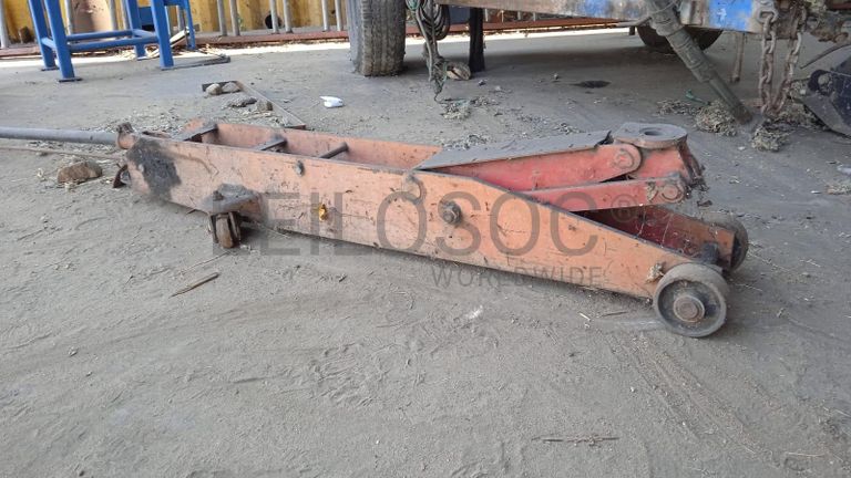 MACACO HIDRÁULICO ·