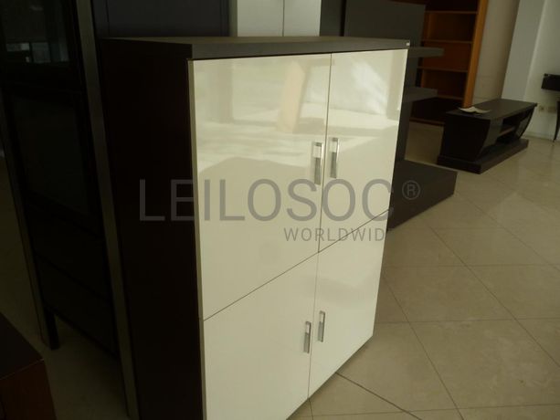 Móvel de 4 portas