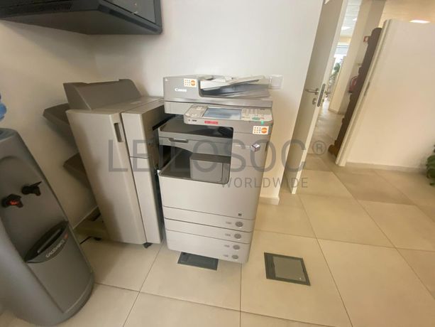 Equipamentos eletrónicos   ·