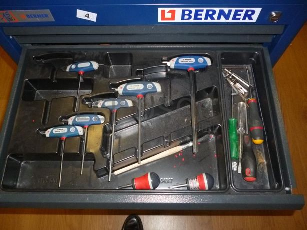 Carro para ferramentas  + Equipamento Diverso