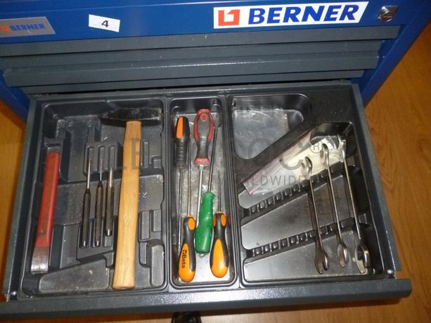 Carro para ferramentas  + Equipamento Diverso