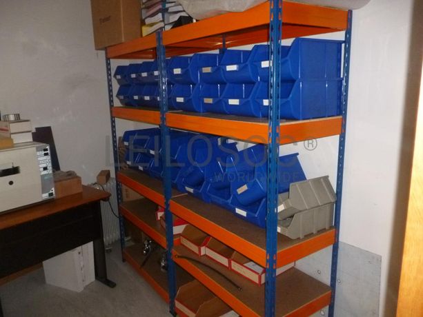 Carro para ferramentas  + Equipamento Diverso