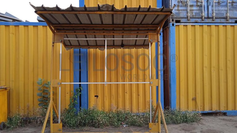 ESTRUTURA METÁLICA ·