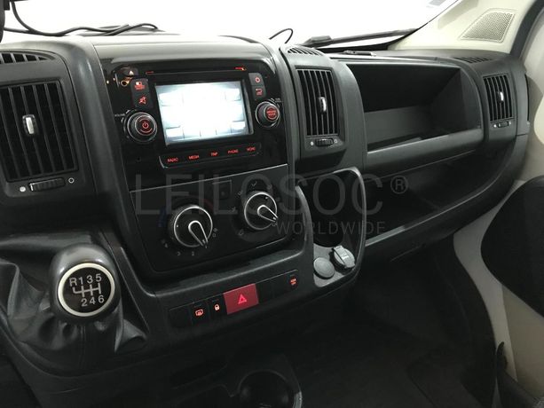 Peugeot Boxer 2.0 Blue HDI · Ano 2017