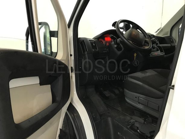 Peugeot Boxer 2.0 Blue HDI · Ano 2017