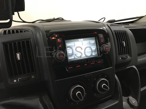 Peugeot Boxer 2.0 Blue HDI · Ano 2017