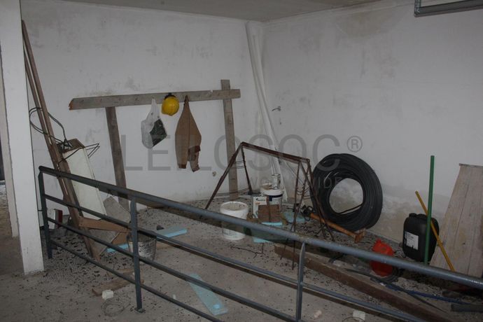 Lote para Construção c/ Benfeitoria · Portalegre