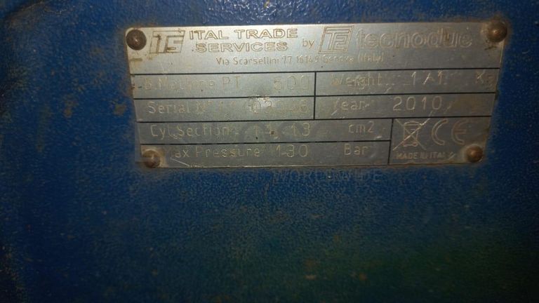 Diversos + Diversos + Diversos + Diversos + Diversos + Diversos + Diversos + Welding Machine + Welding Machine + Welding Machine + Ridgid Machine + Motores + Cut off machine + Caixas de Ferramenta + Varões + Diversos + Frolas + Cintos de Segurança + Diversos + Contentor de 40P ·