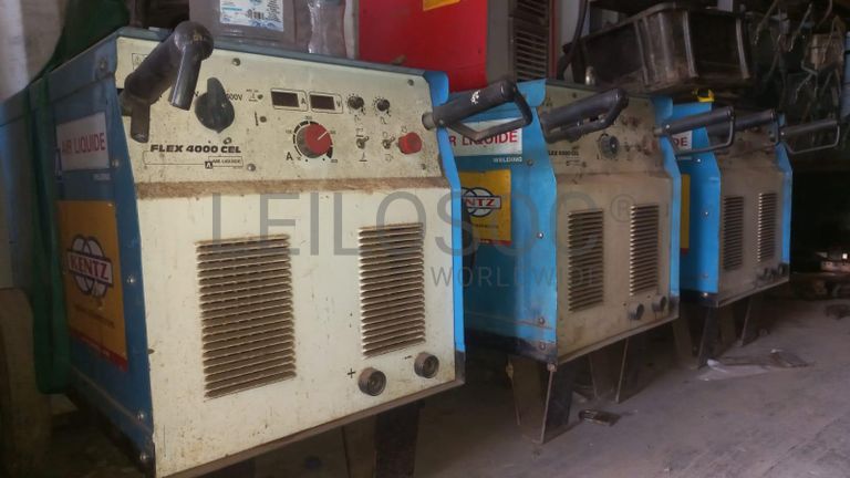 Diversos + Diversos + Diversos + Diversos + Diversos + Diversos + Diversos + Welding Machine + Welding Machine + Welding Machine + Ridgid Machine + Motores + Cut off machine + Caixas de Ferramenta + Varões + Diversos + Frolas + Cintos de Segurança + Diversos + Contentor de 40P ·