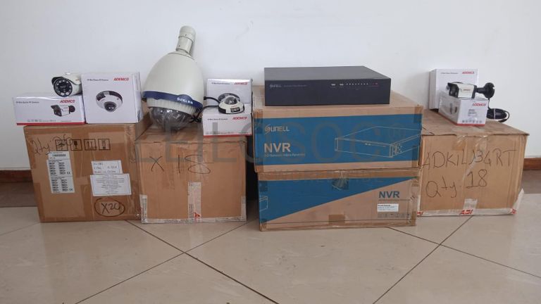 Equipamentos de vigilância  ·